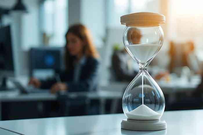 Sanduhr - © Rosdiana - stock.adobe.com